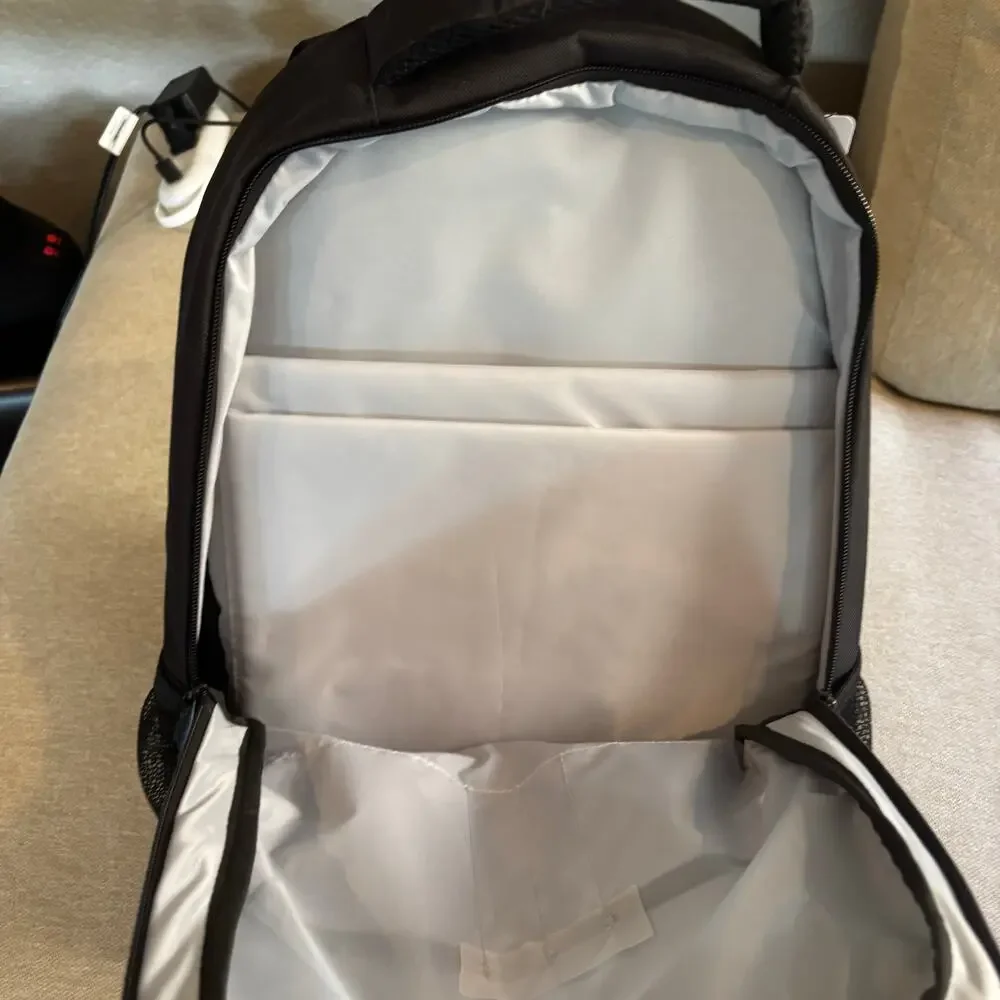 NEW NWT - Targus Sport Backpack Laptop Bag Black 20L